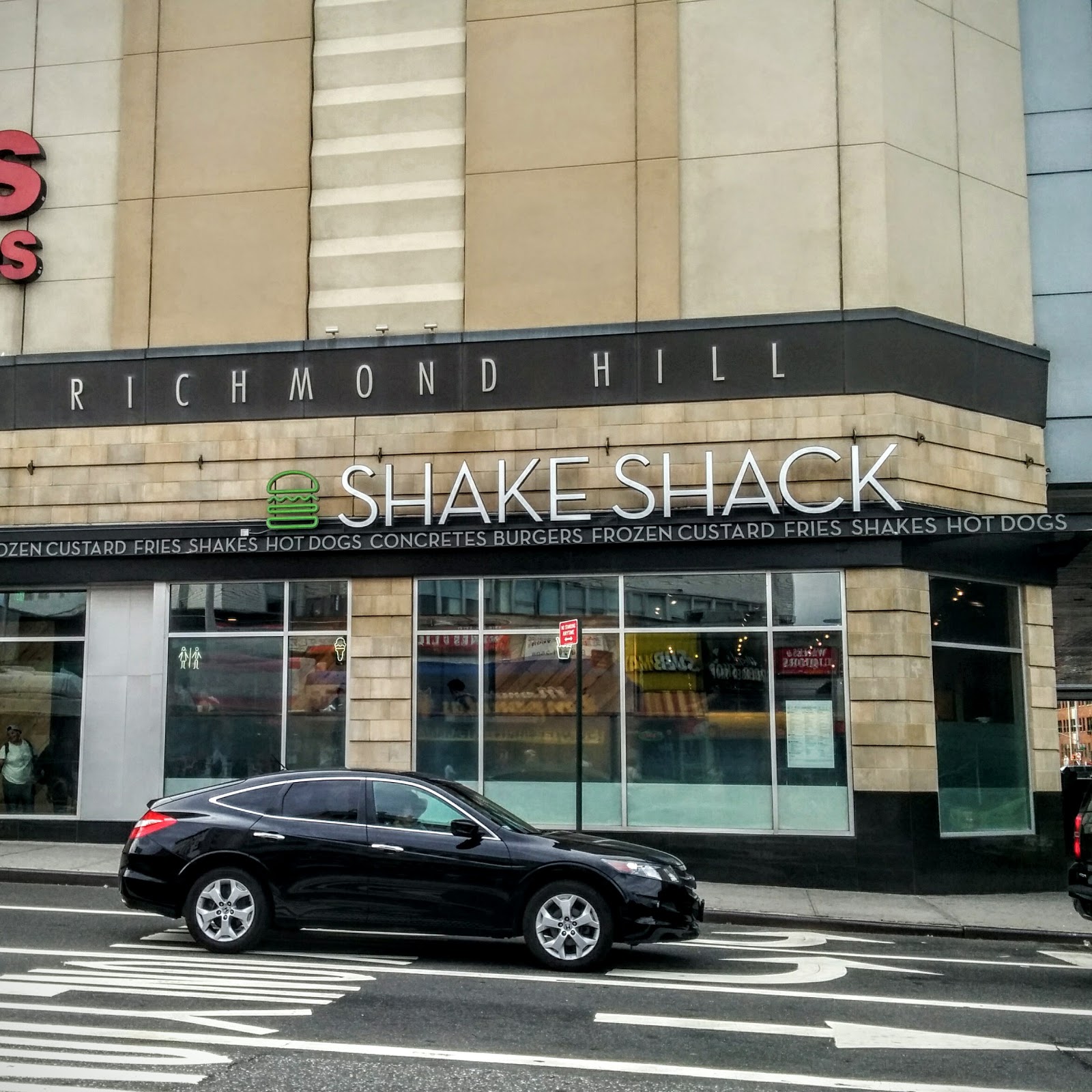 Photo of Shake Shack in Queens City, New York, United States - 7 Picture of Restaurant, Food, Point of interest, Establishment