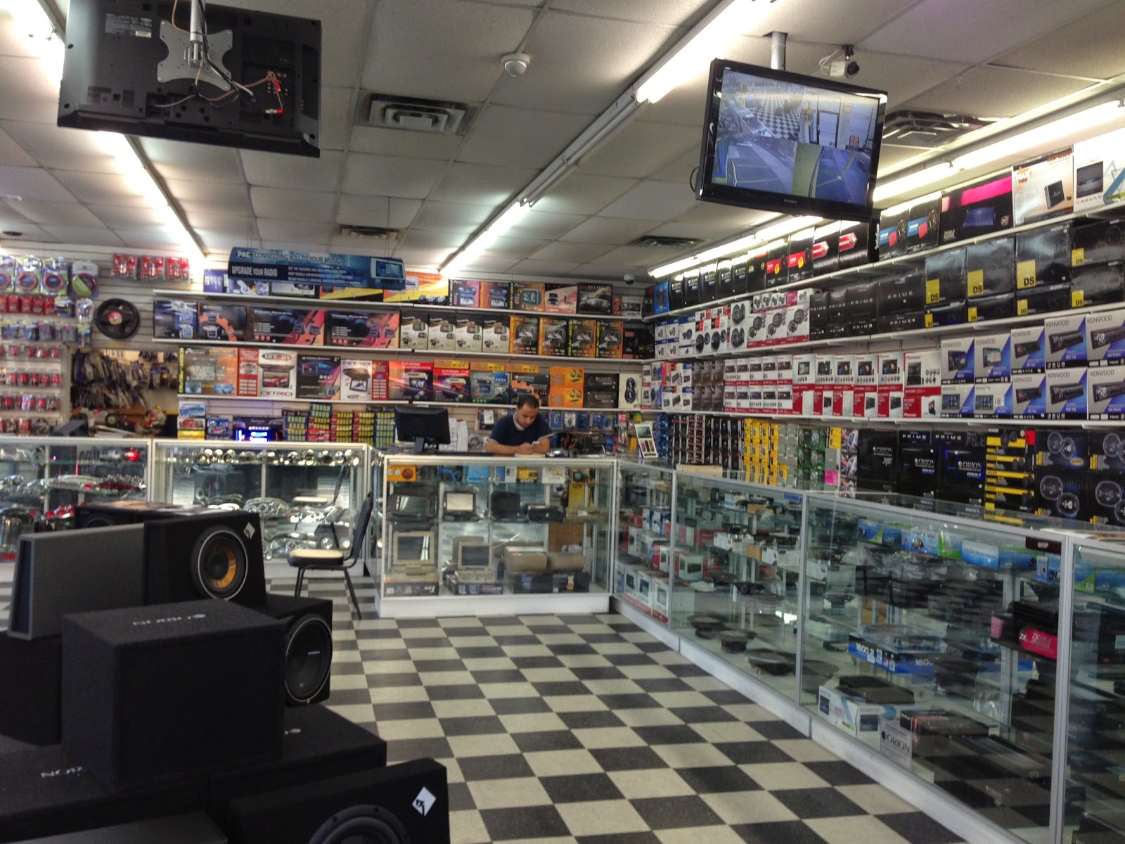 Photo of Auto Sound & Security Accessories in Queens City, New York, United States - 3 Picture of Point of interest, Establishment, Store, Car repair, Electronics store