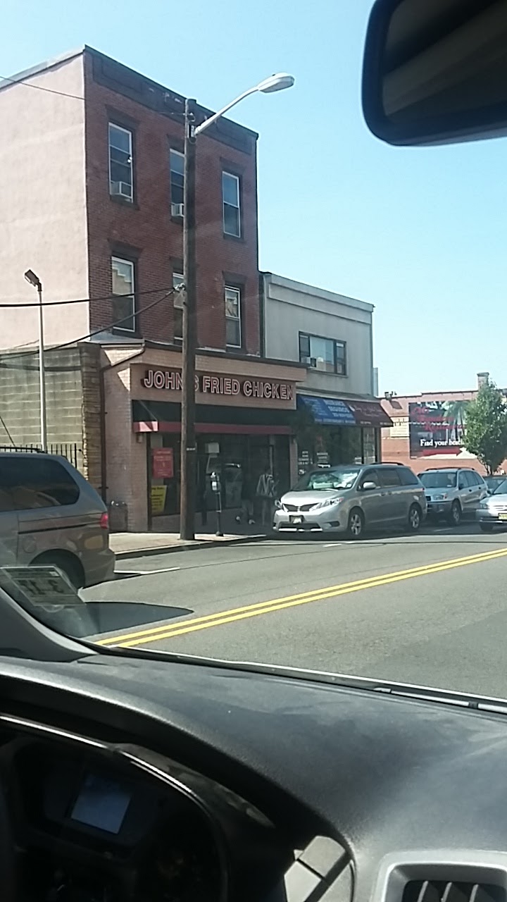 Photo of John's Fried Chicken in Union City, New Jersey, United States - 2 Picture of Restaurant, Food, Point of interest, Establishment