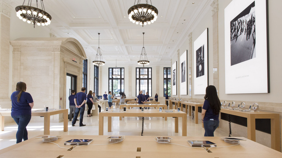 Photo of Apple Upper East Side in New York City, New York, United States - 2 Picture of Point of interest, Establishment, Store, Electronics store