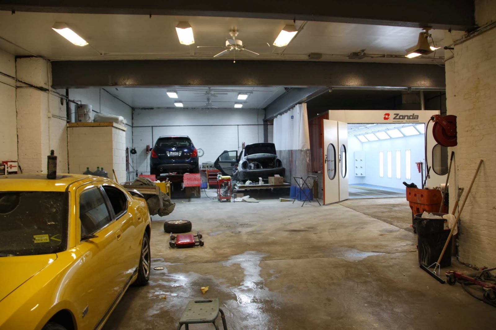 Photo of Gils Autobody Incorporated in Brooklyn City, New York, United States - 2 Picture of Point of interest, Establishment, Car repair