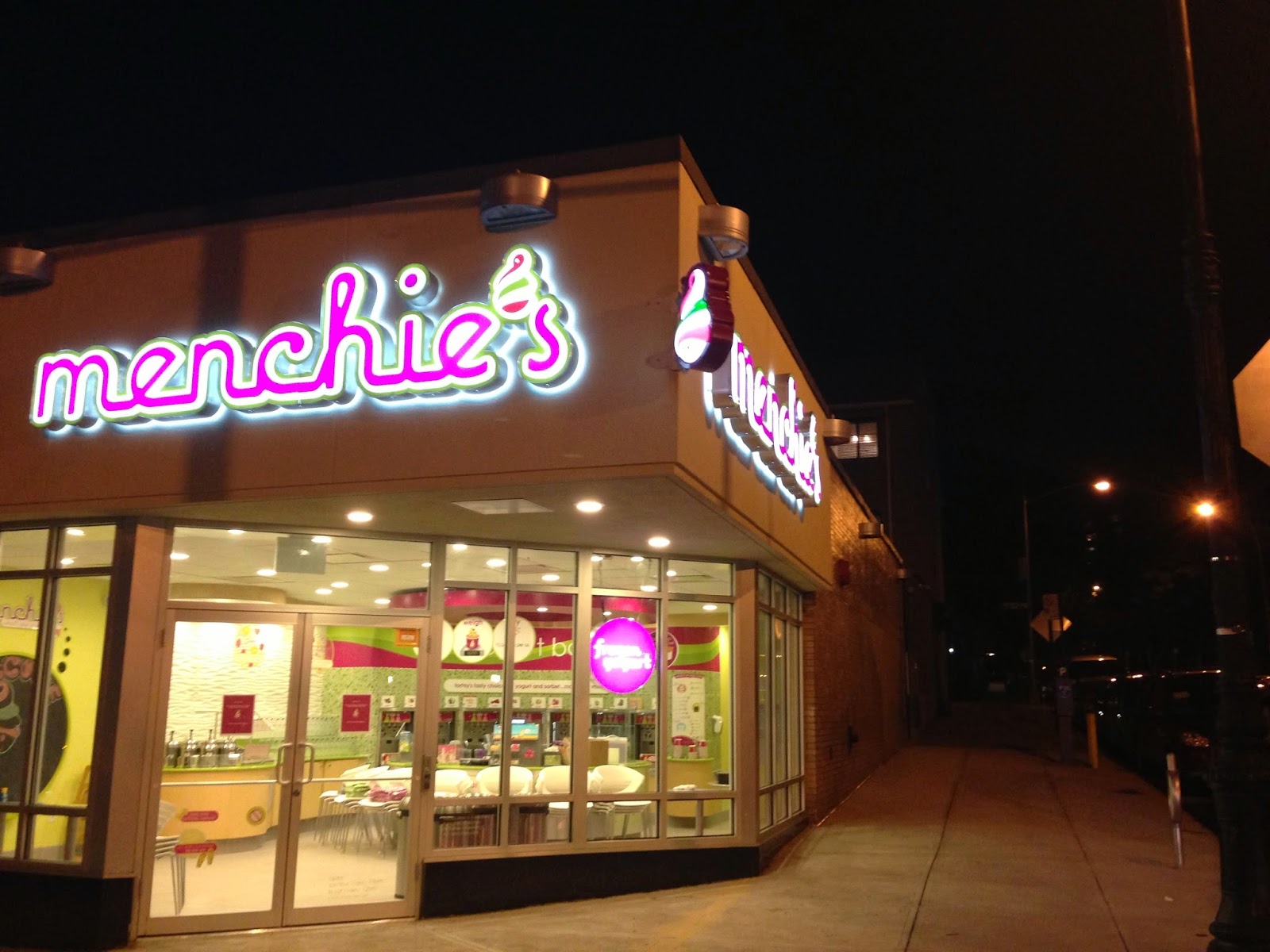 Photo of Menchie's Frozen Yogurt in Bronx City, New York, United States - 8 Picture of Food, Point of interest, Establishment, Store