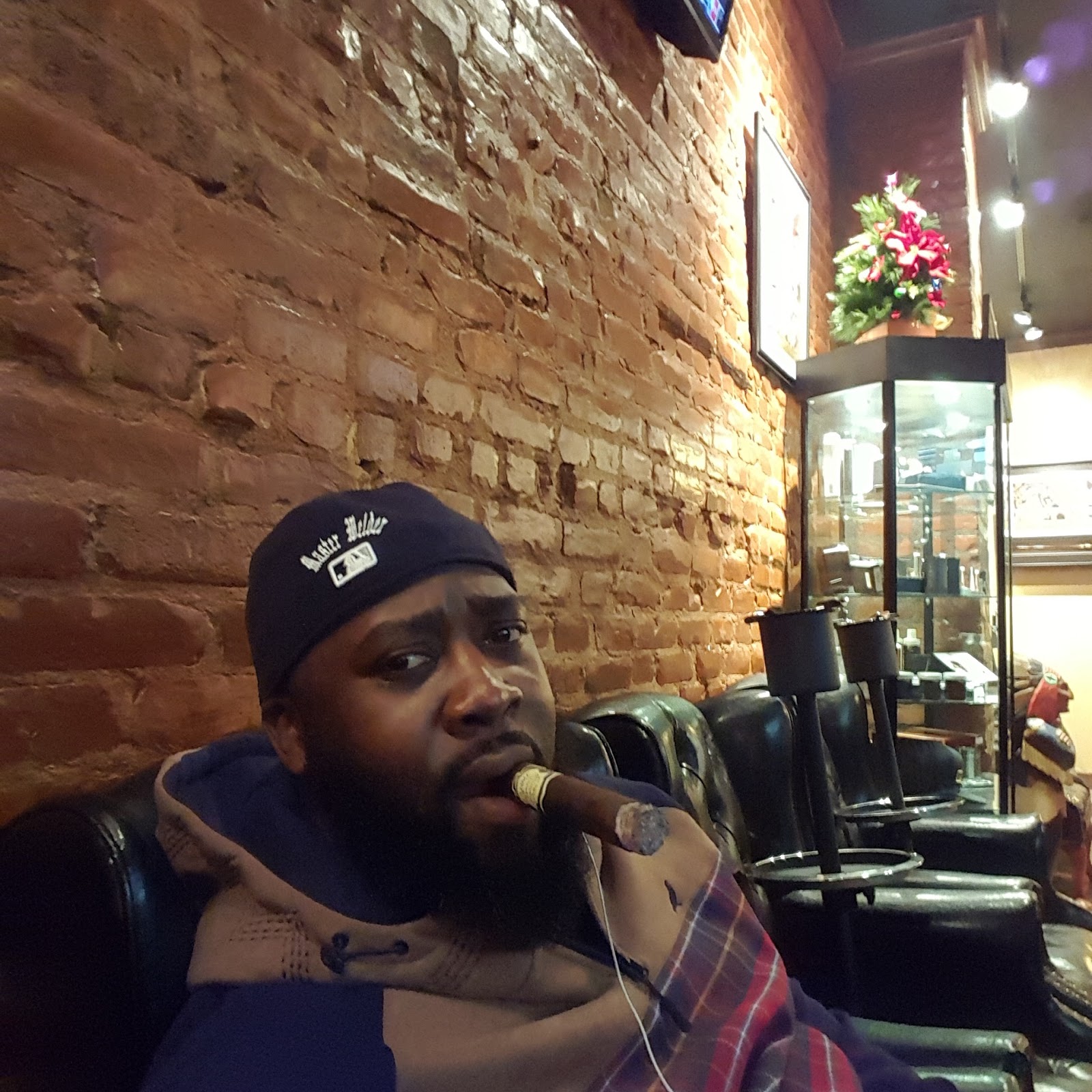 Photo of PAPA JUAN CIGAR ROOM in New York City, New York, United States - 1 Picture of Point of interest, Establishment, Store, Bar, Night club