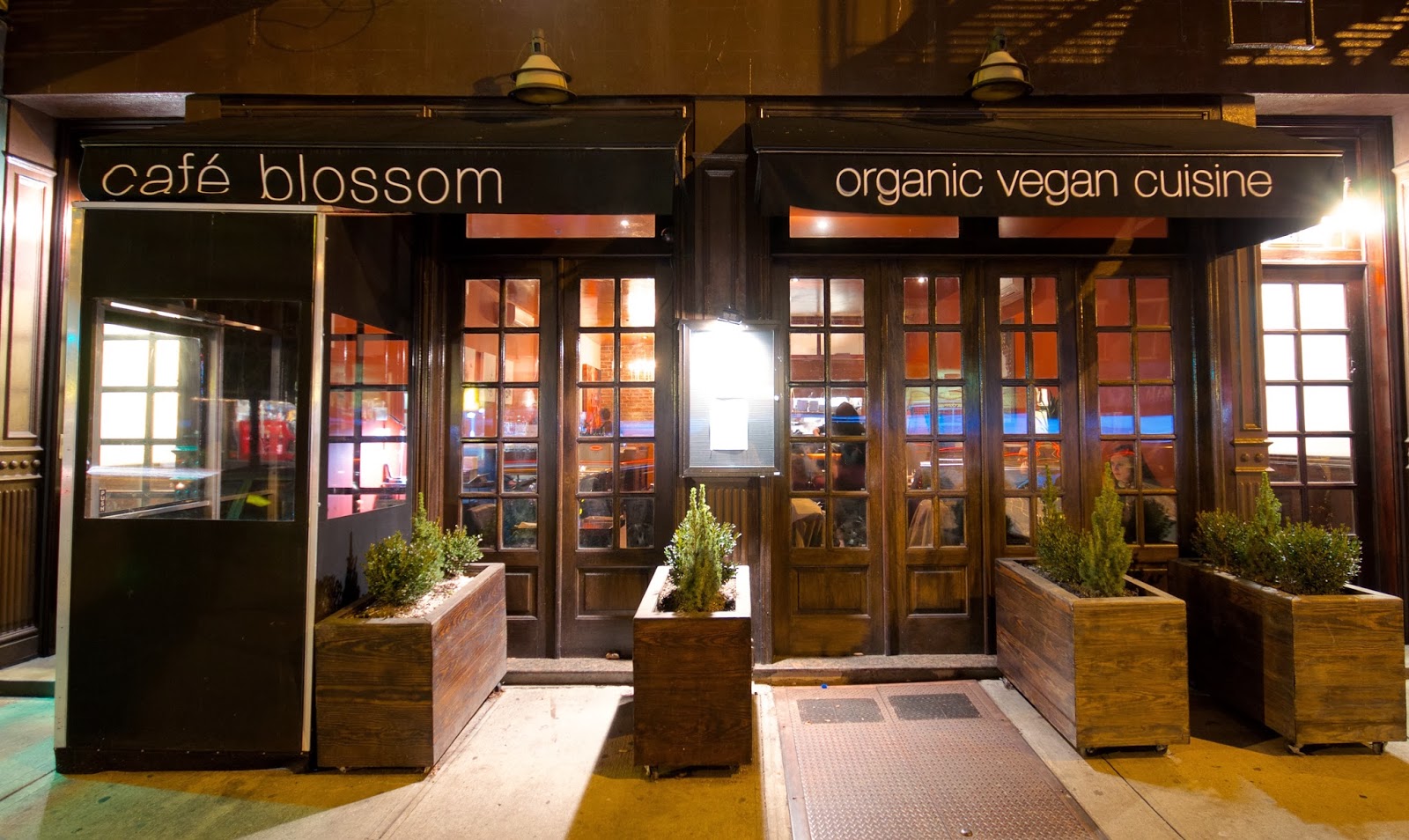 Photo of Blossom in New York City, New York, United States - 1 Picture of Restaurant, Food, Point of interest, Establishment, Bar