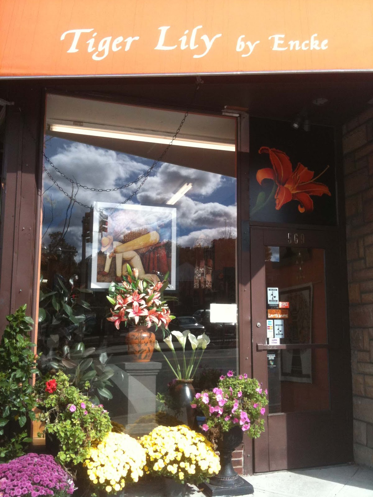 Photo of Tiger Lily Flowers in Teaneck City, New Jersey, United States - 2 Picture of Point of interest, Establishment, Store, Jewelry store, Florist, Art gallery