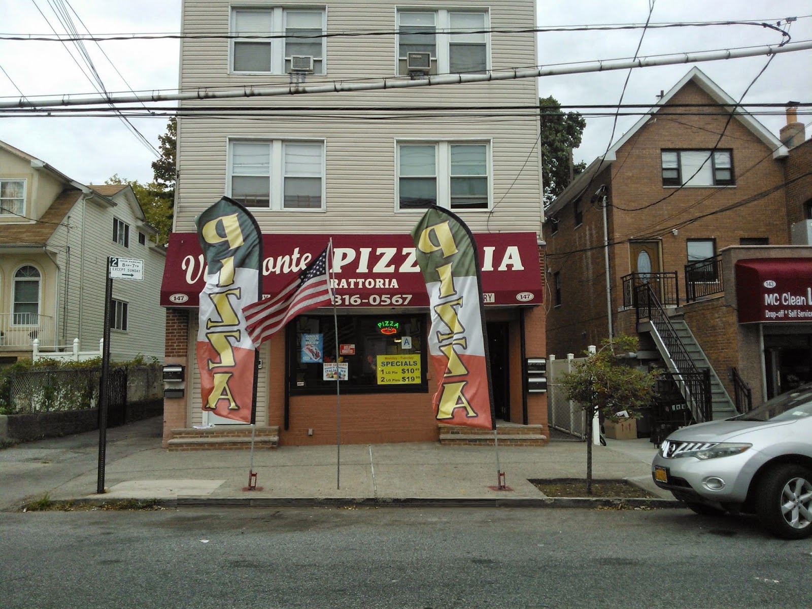 Photo of Via Ponte Pizzeria in Staten Island City, New York, United States - 4 Picture of Restaurant, Food, Point of interest, Establishment