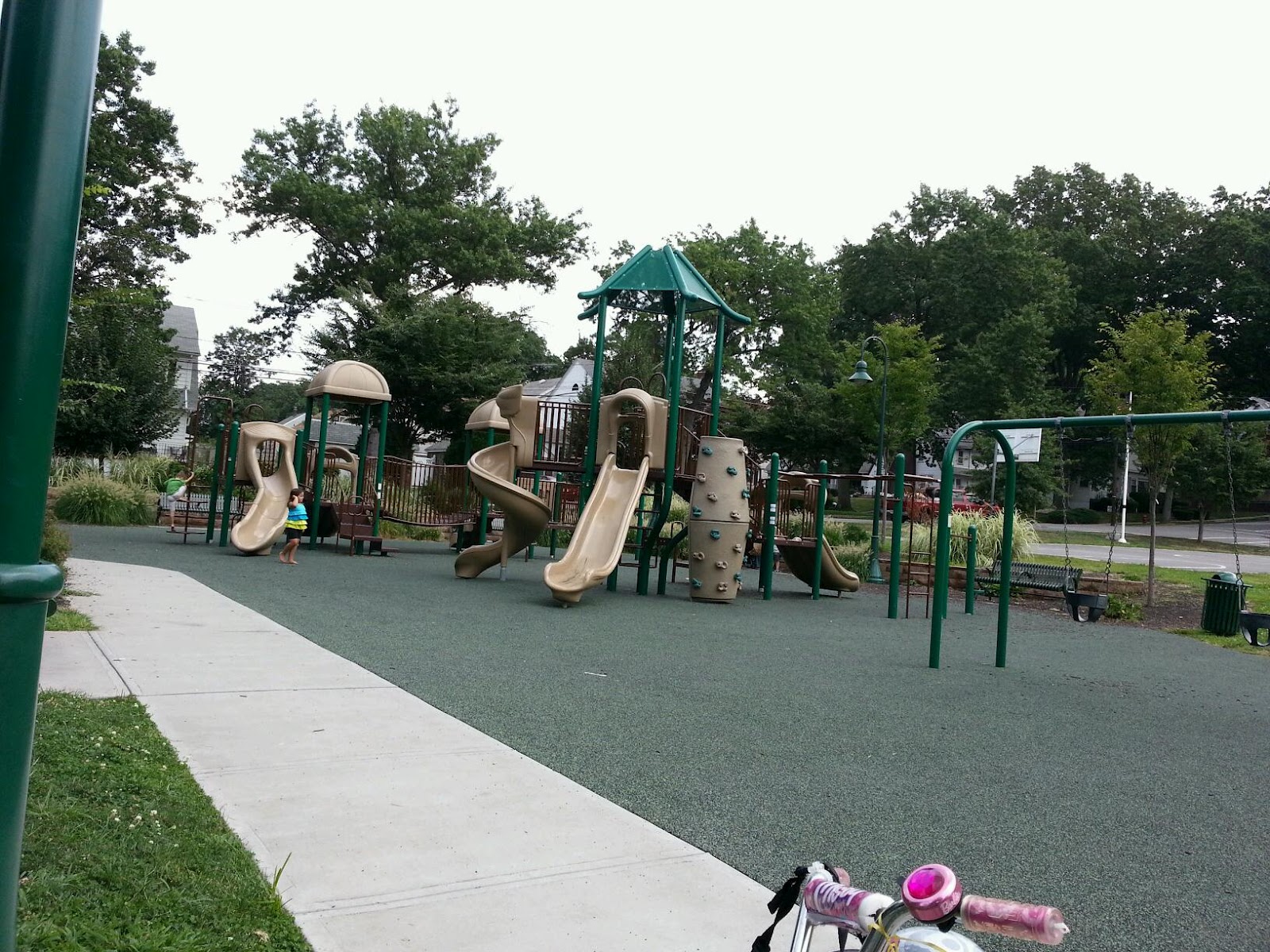 Photo of Manor Park in Kearny City, New Jersey, United States - 1 Picture of Point of interest, Establishment, Park
