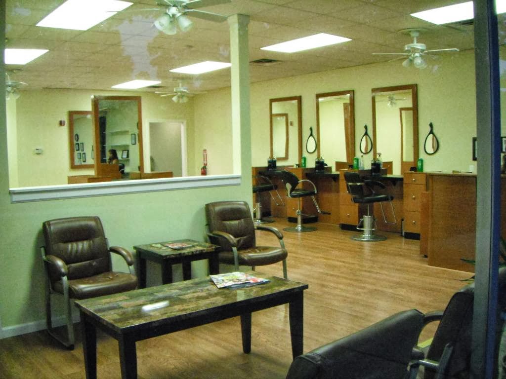 Photo of Salon 106 in Matawan City, New Jersey, United States - 1 Picture of Point of interest, Establishment, Beauty salon, Hair care