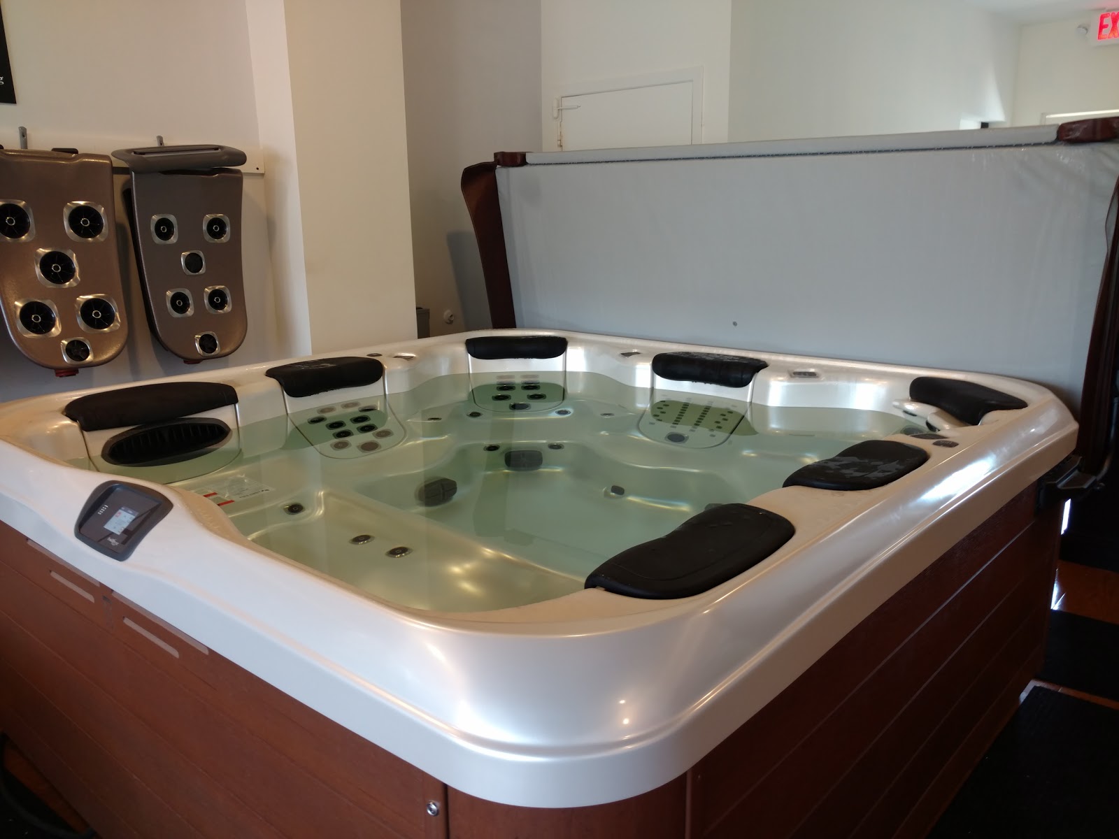 Photo of Best Hot Tubs Westbury Long Island in Westbury City, New York, United States - 10 Picture of Point of interest, Establishment, Store