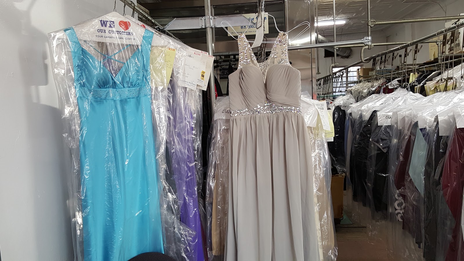 Photo of Woodhaven Automatic Dry Cleaners in Queens City, New York, United States - 2 Picture of Point of interest, Establishment, Laundry