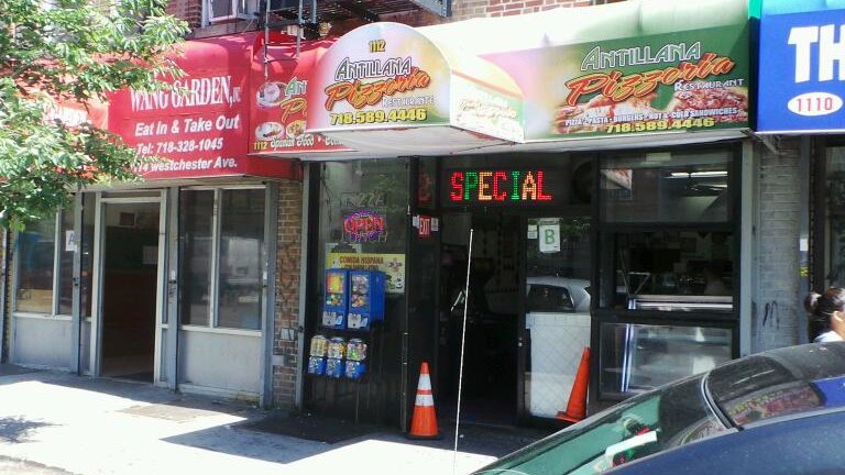 Photo of Antillana Pizzeria in Bronx City, New York, United States - 1 Picture of Restaurant, Food, Point of interest, Establishment