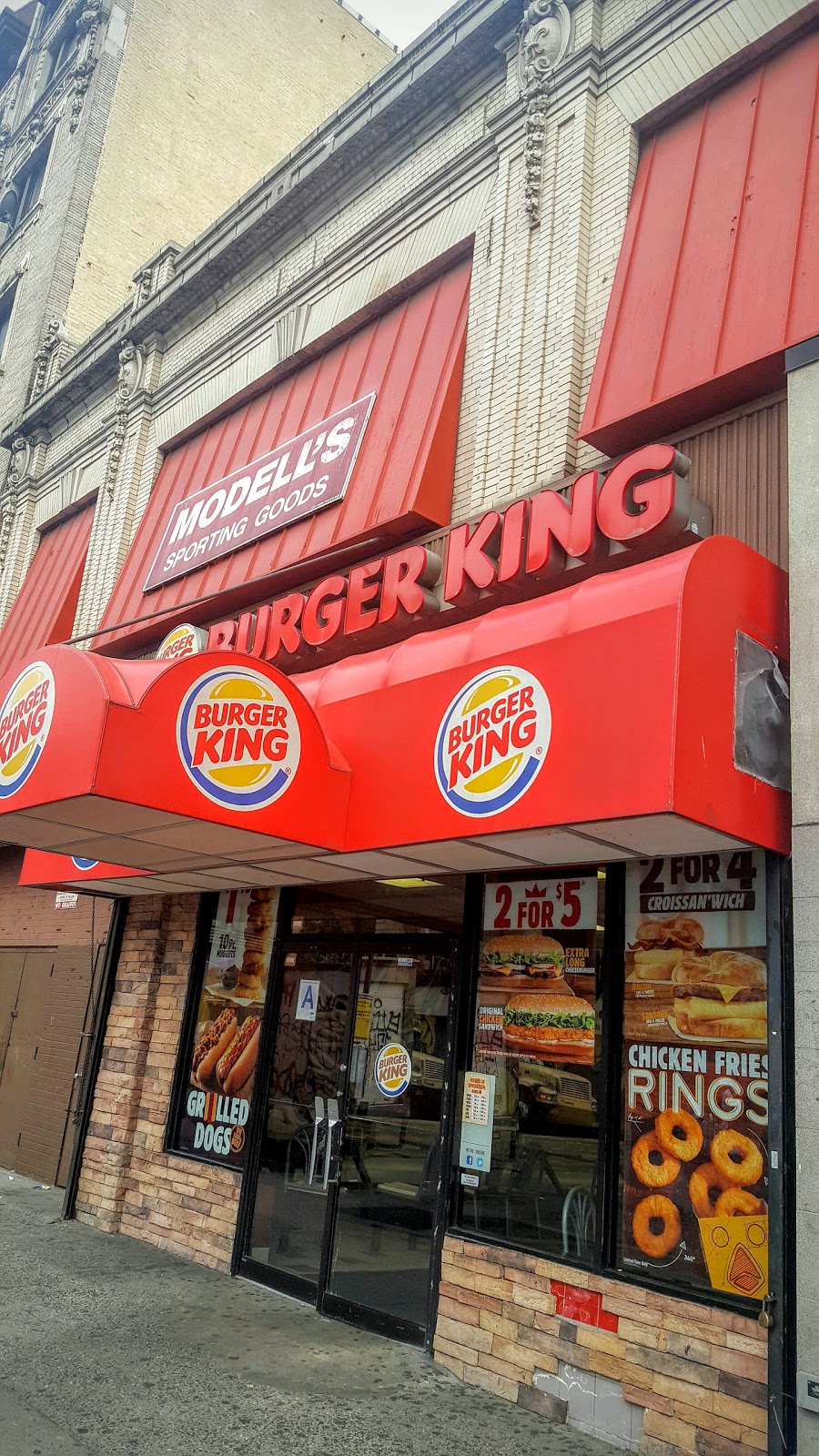 Photo of Burger King in New York City, New York, United States - 4 Picture of Restaurant, Food, Point of interest, Establishment