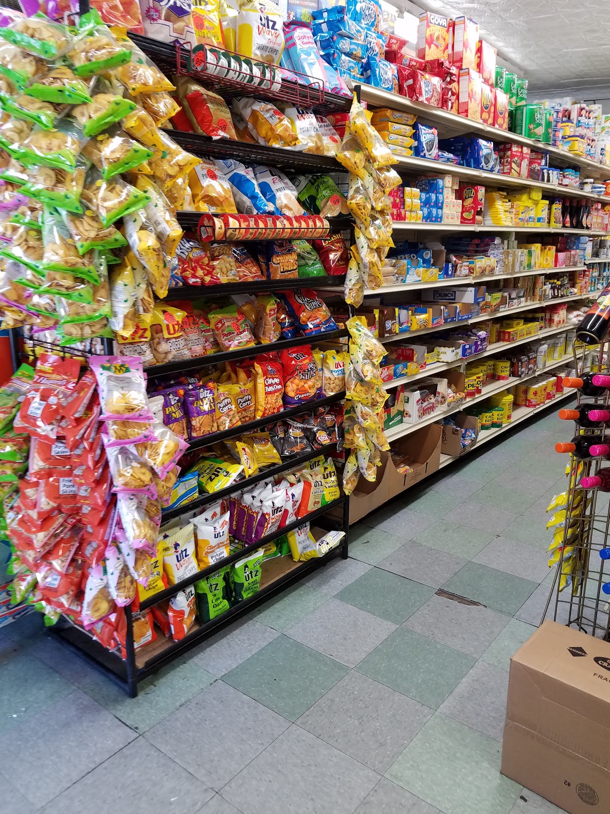 Photo of BMCB DELI GROCERY CORP in Bronx City, New York, United States - 3 Picture of Food, Point of interest, Establishment, Store, Grocery or supermarket