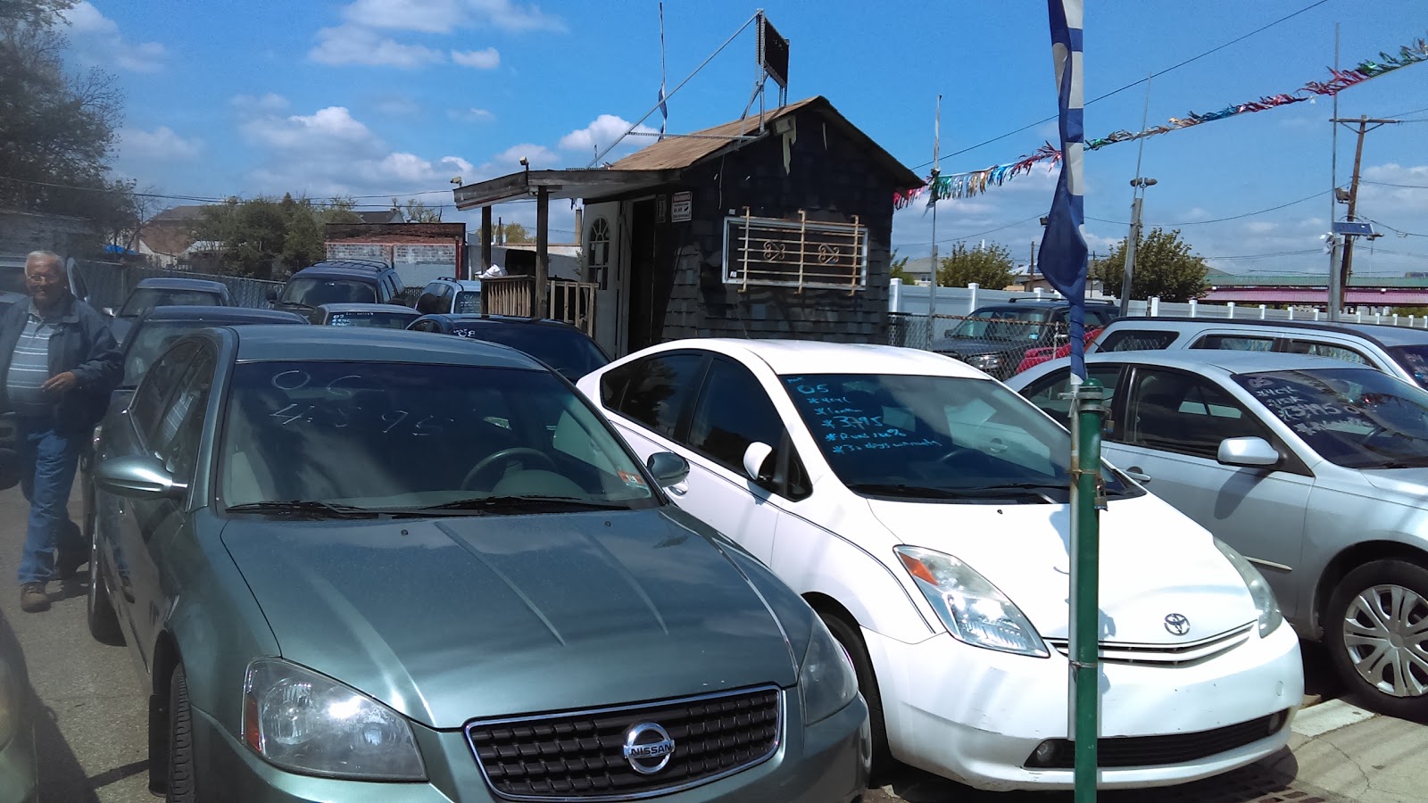 Photo of Manny's Auto Sales in Elizabeth City, New Jersey, United States - 2 Picture of Point of interest, Establishment, Car dealer, Store