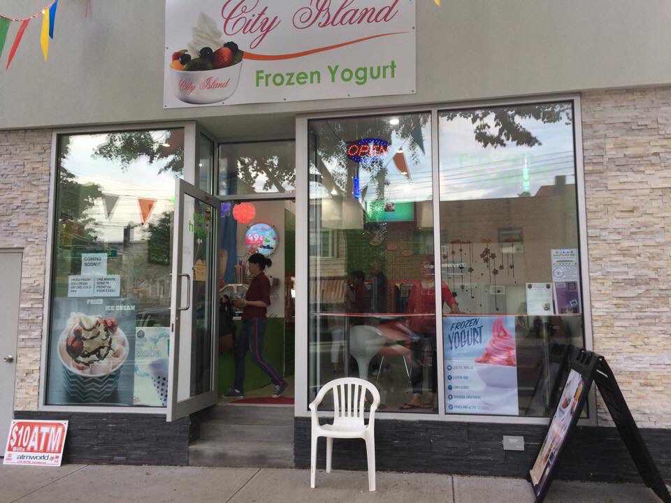 Photo of City Island Frozen Yogurt in Bronx City, New York, United States - 2 Picture of Food, Point of interest, Establishment, Store