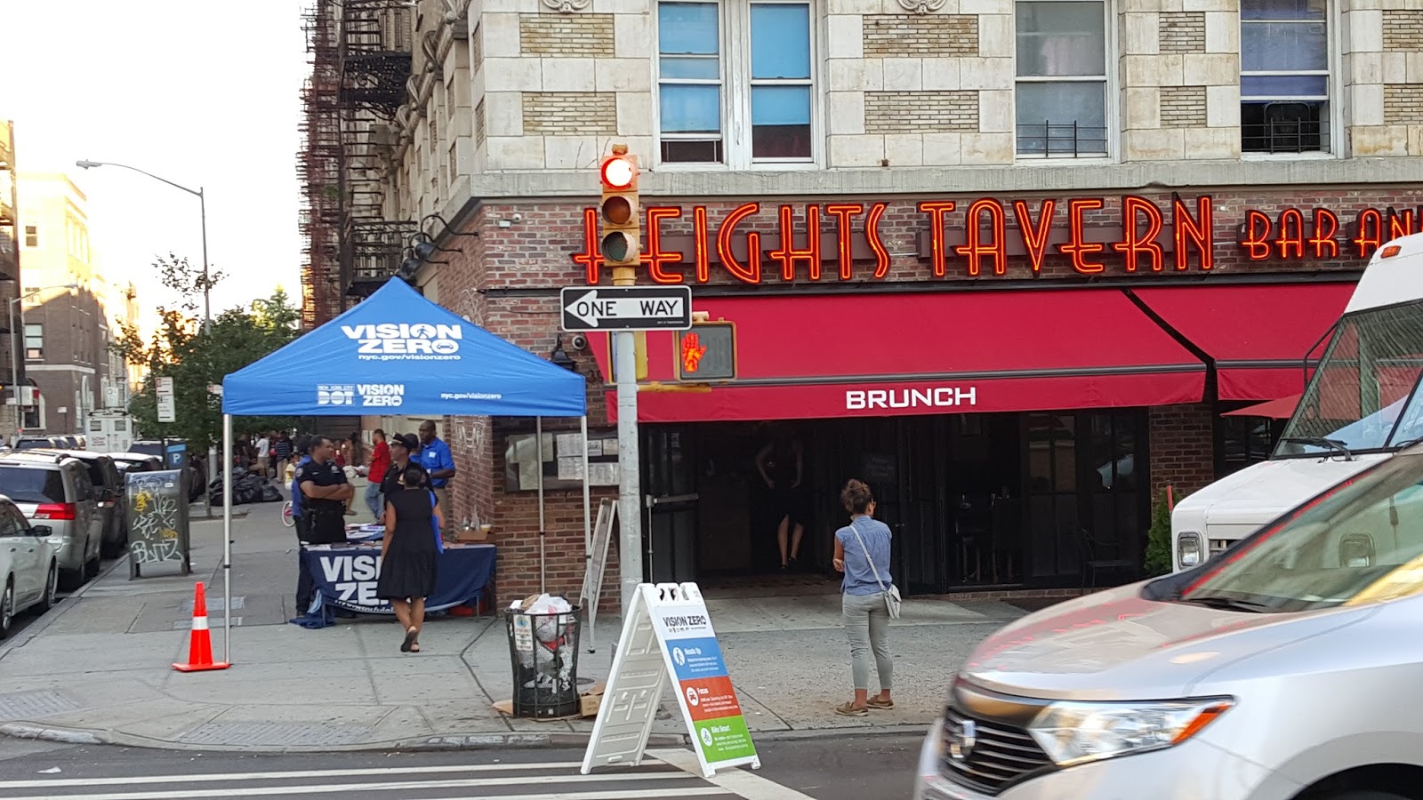 Photo of Heights Tavern in New York City, New York, United States - 8 Picture of Restaurant, Food, Point of interest, Establishment