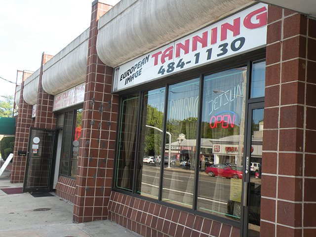 Photo of European Image Tanning Center in Roslyn Heights City, New York, United States - 1 Picture of Point of interest, Establishment