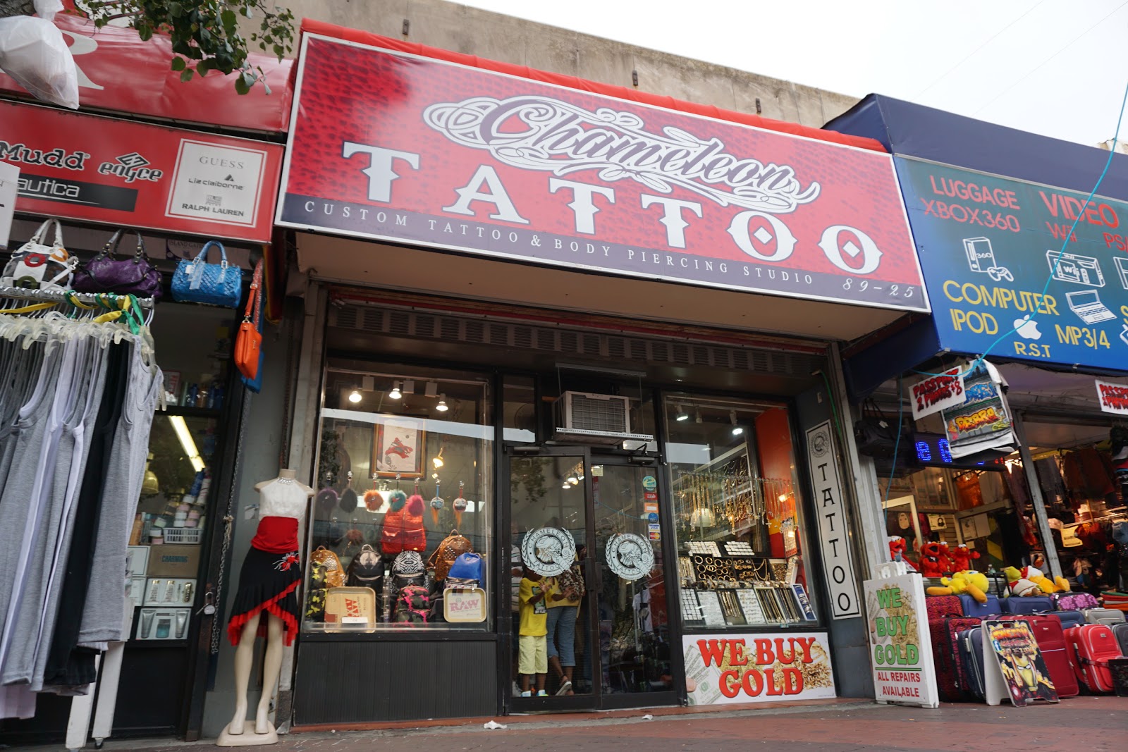 Photo of Chameleon Tattoo in Queens City, New York, United States - 2 Picture of Point of interest, Establishment, Store, Jewelry store, Art gallery