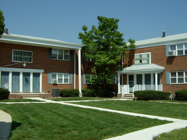 Photo of Chestnut Court Apartments in Matawan City, New Jersey, United States - 2 Picture of Point of interest, Establishment