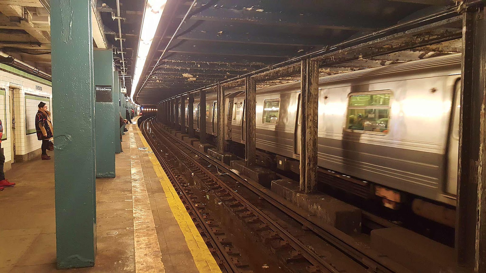 Photo of Broadway in Brooklyn City, New York, United States - 4 Picture of Point of interest, Establishment, Transit station, Subway station