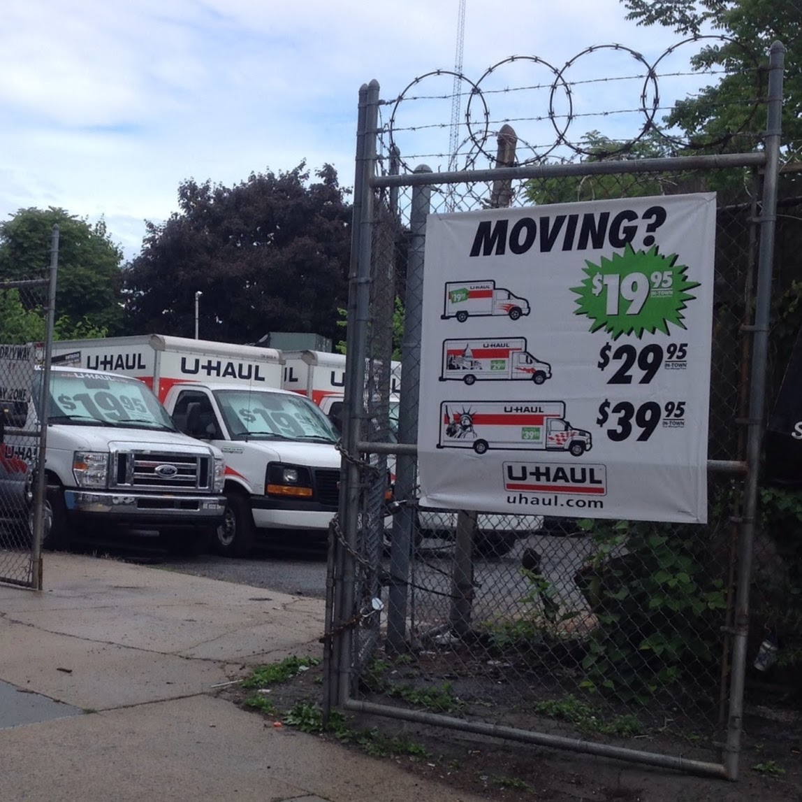 Photo of U-Haul Neighborhood Dealer in Bronx City, New York, United States - 1 Picture of Point of interest, Establishment