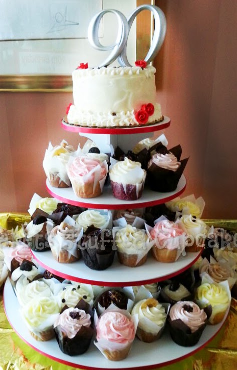 Photo of Jarets Stuffed Cupcakes in Nutley City, New Jersey, United States - 6 Picture of Food, Point of interest, Establishment, Store, Bakery