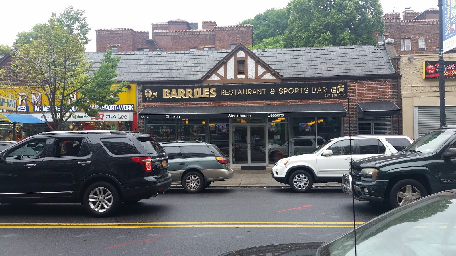 Photo of Barriles Restaurant & Sports Bar in New York City, New York, United States - 3 Picture of Restaurant, Food, Point of interest, Establishment, Bar