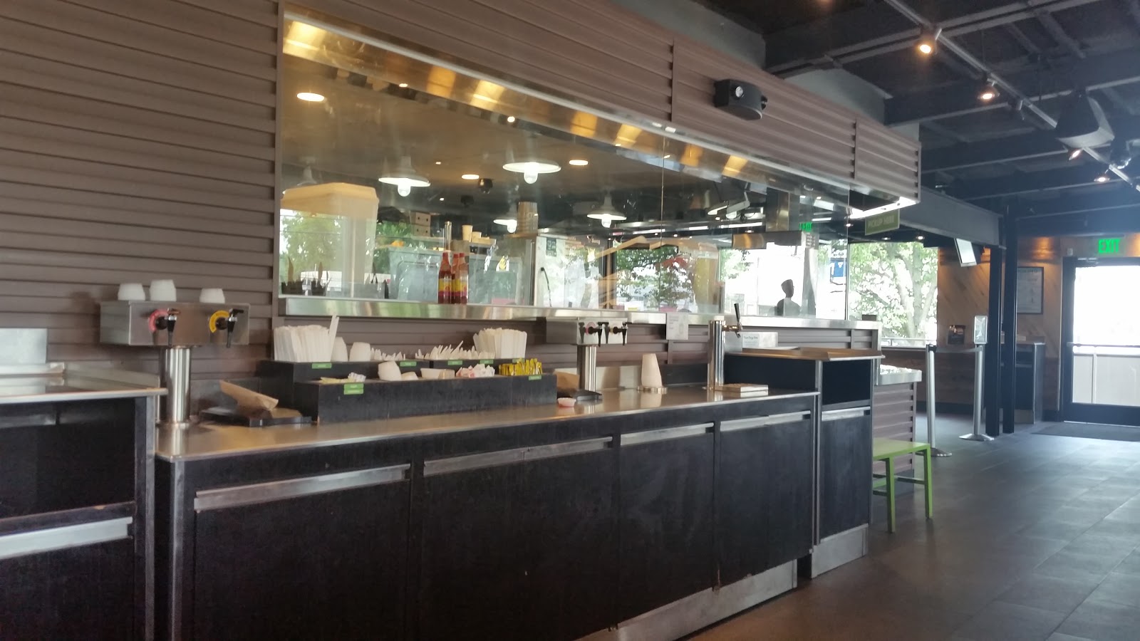 Photo of Shake Shack in Paramus City, New Jersey, United States - 7 Picture of Restaurant, Food, Point of interest, Establishment