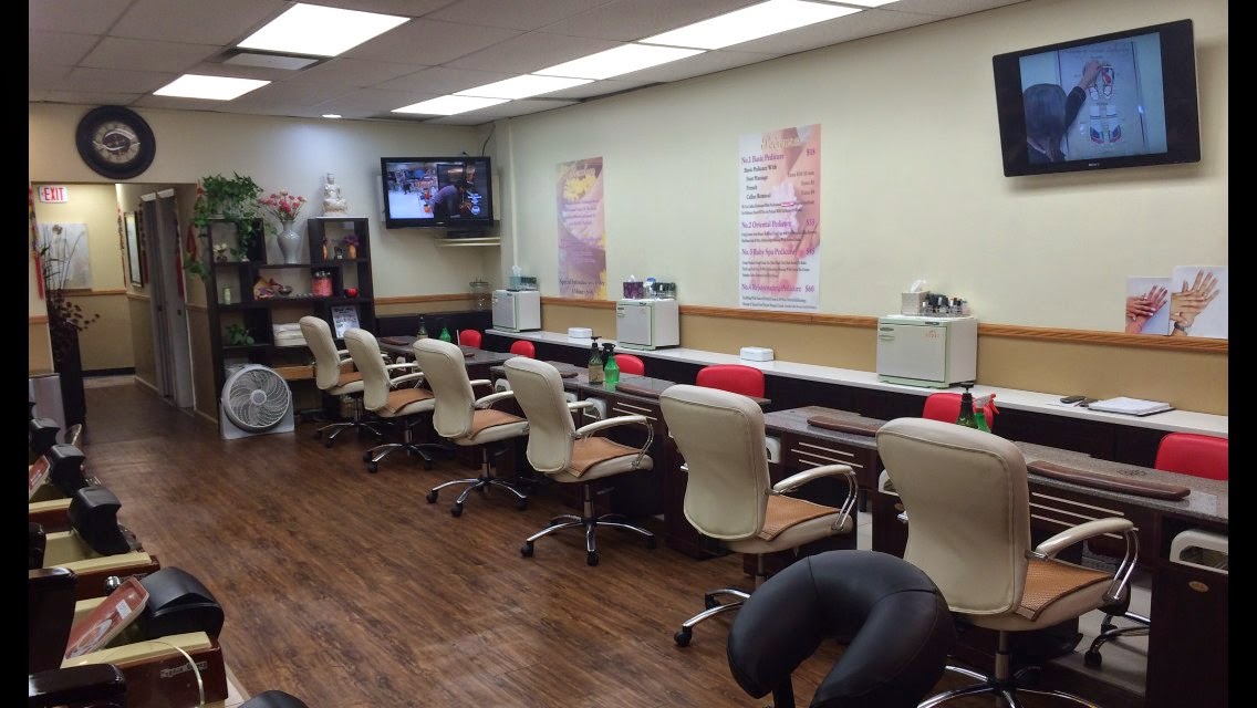 Photo of New Ruby Nails & Spa in Roslyn Heights City, New York, United States - 4 Picture of Point of interest, Establishment, Beauty salon, Hair care