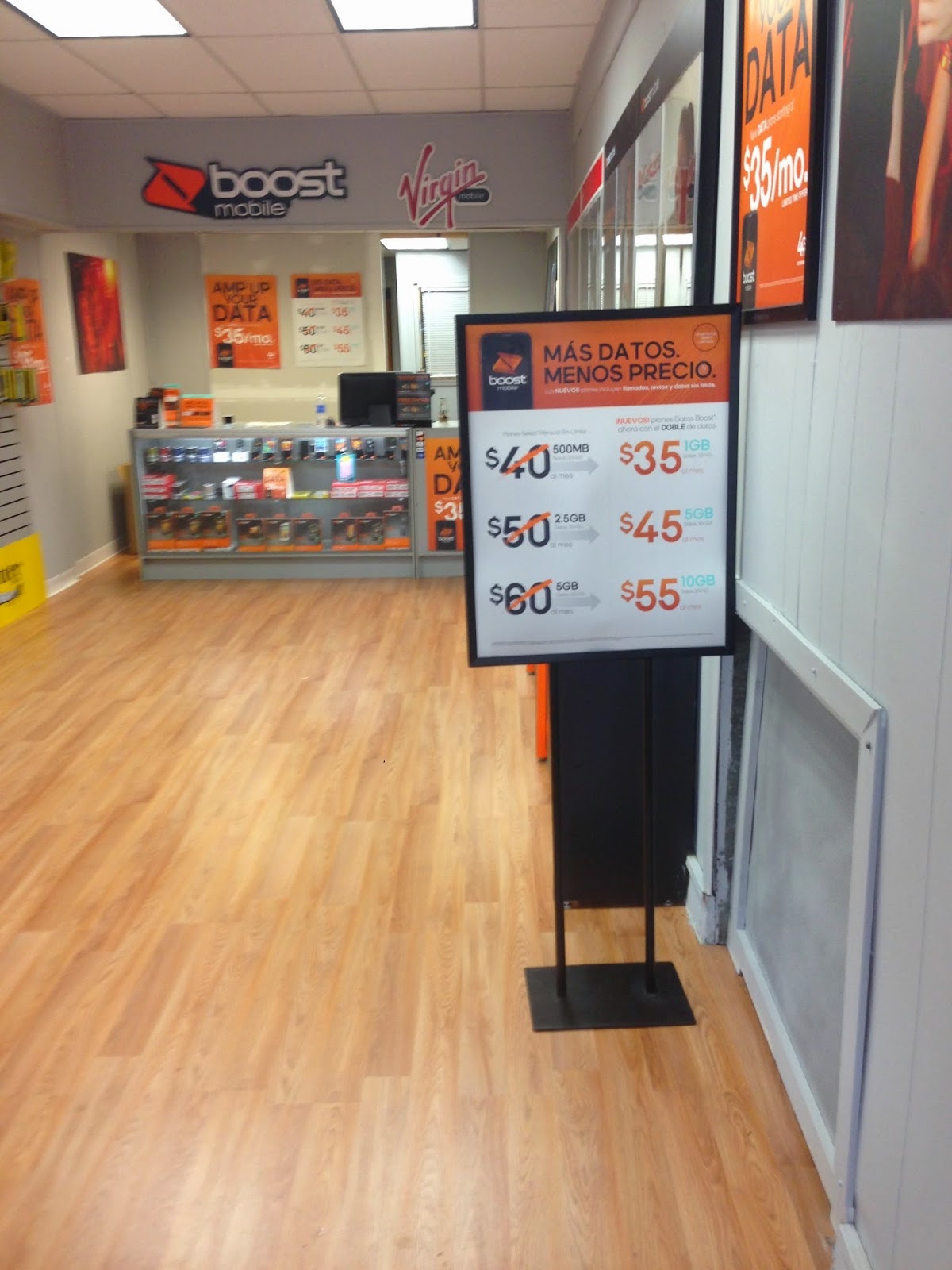 Photo of Boost Mobile in Linden City, New Jersey, United States - 9 Picture of Point of interest, Establishment, Store