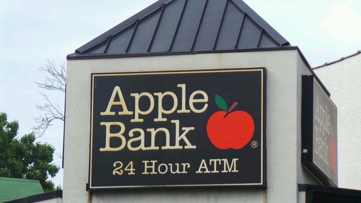 Photo of Apple Bank in Brooklyn City, New York, United States - 4 Picture of Point of interest, Establishment, Finance, Bank