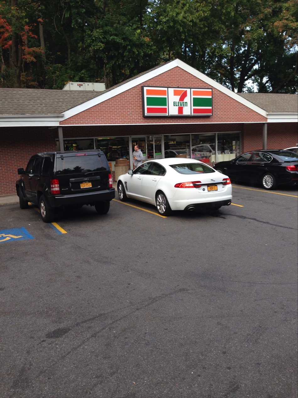 Photo of 7-Eleven in Roslyn City, New York, United States - 1 Picture of Food, Point of interest, Establishment, Store, Convenience store