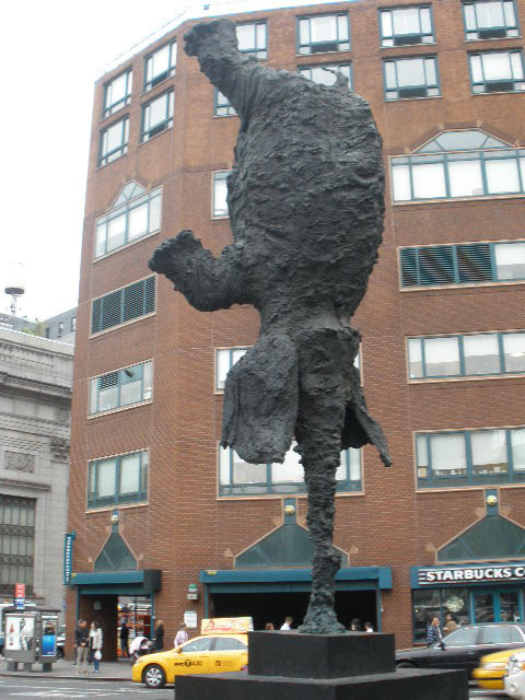 Photo of "Gran Elefandret" statue in New York City, New York, United States - 1 Picture of Point of interest, Establishment, Park