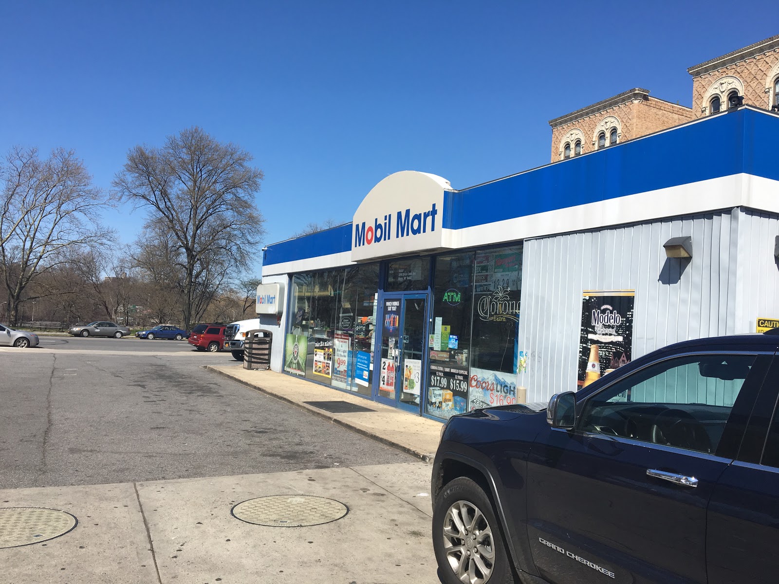 Photo of Mobil in Bronx City, New York, United States - 2 Picture of Point of interest, Establishment, Gas station