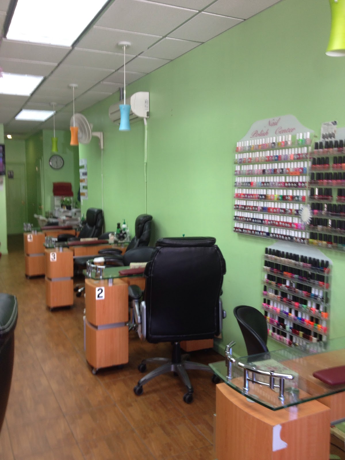Photo of Linda Nail & Spa 888 Inc in Kings County City, New York, United States - 2 Picture of Restaurant, Food, Point of interest, Establishment, Beauty salon, Hair care