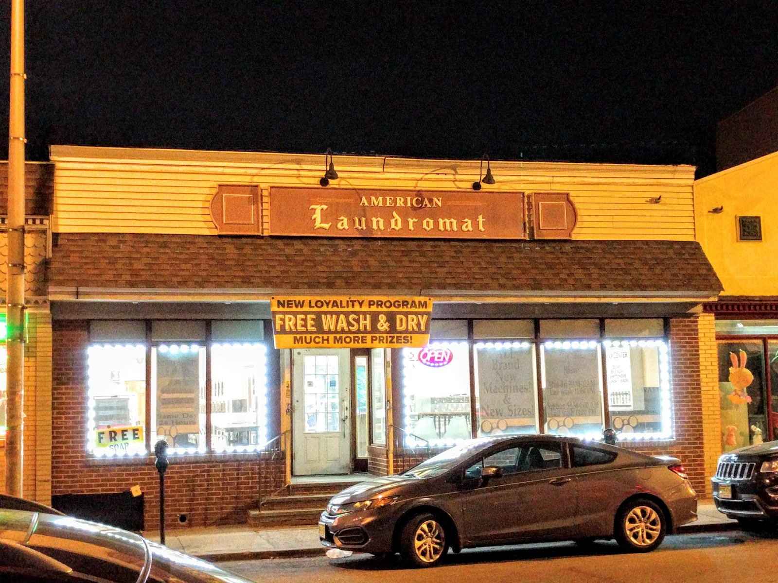 Photo of American Laundromat in Jersey City, New Jersey, United States - 7 Picture of Point of interest, Establishment, Store, Home goods store, Laundry