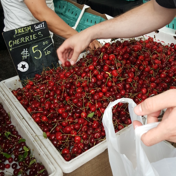 Photo of Greenpoint McCarren Park Greenmarket in Brooklyn City, New York, United States - 4 Picture of Food, Point of interest, Establishment