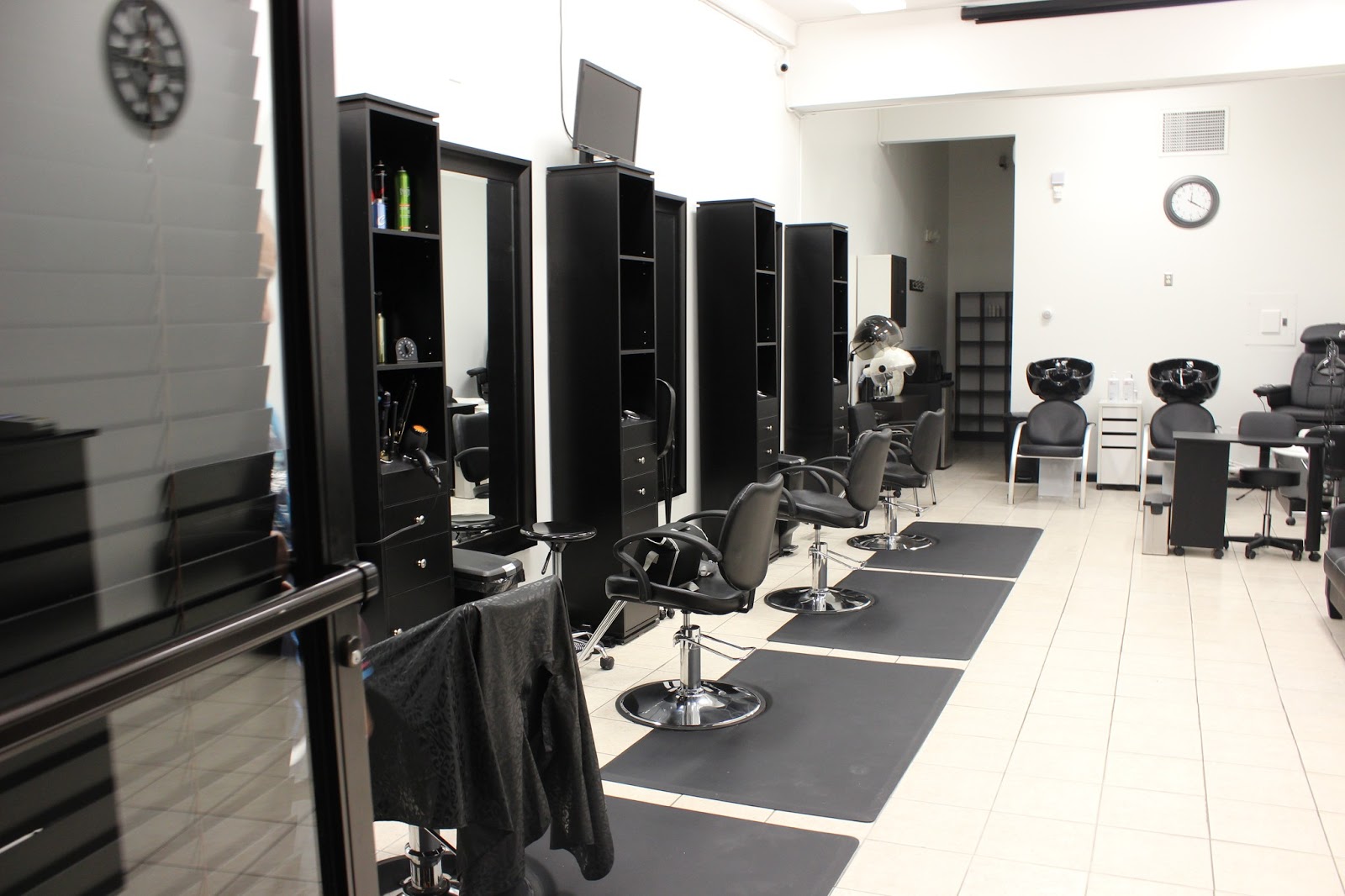 Photo of GIO Salon in Elizabeth City, New Jersey, United States - 9 Picture of Point of interest, Establishment, Hair care