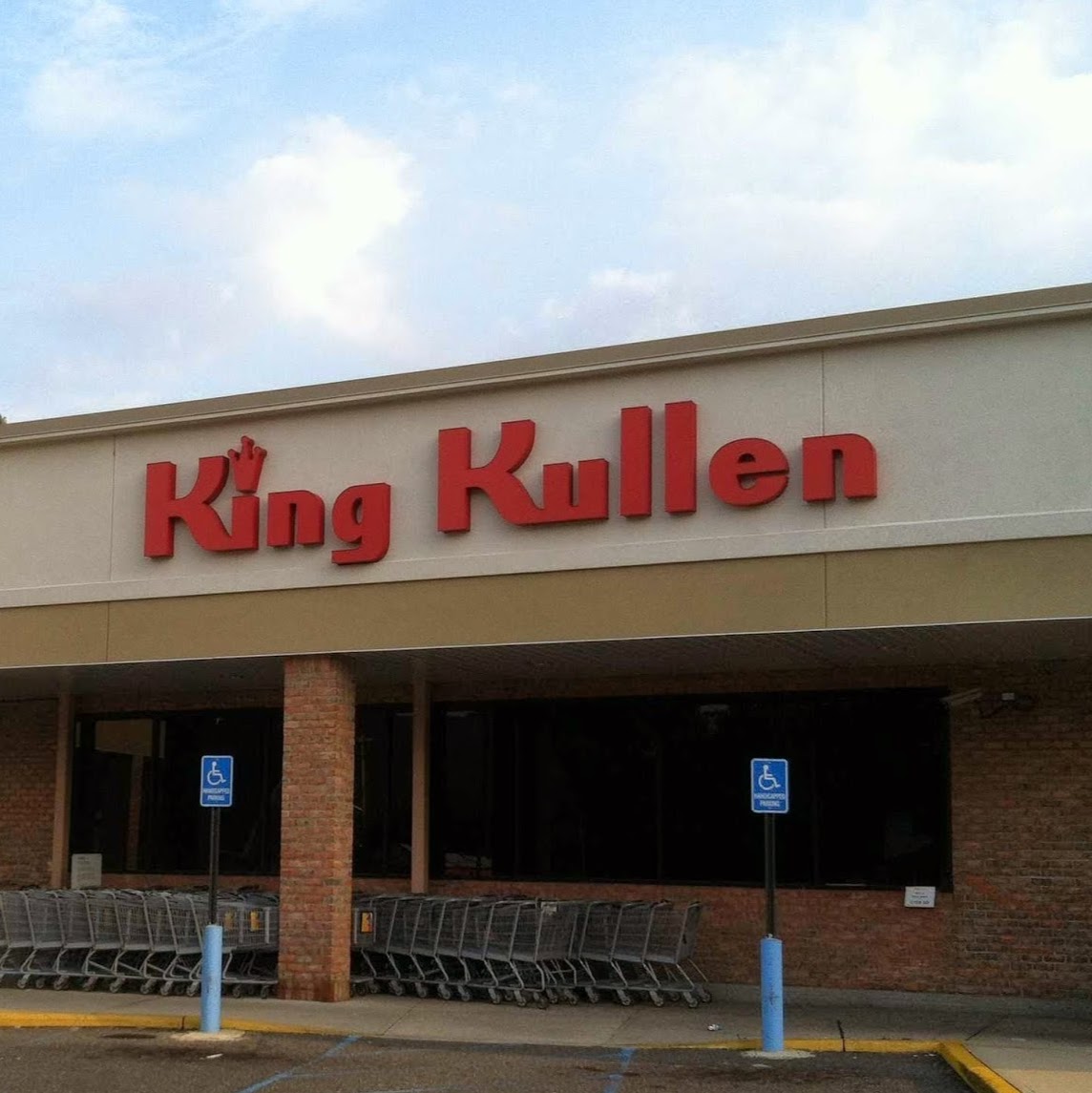 Photo of King Kullen in Glen Cove City, New York, United States - 3 Picture of Food, Point of interest, Establishment, Store, Grocery or supermarket, Bakery