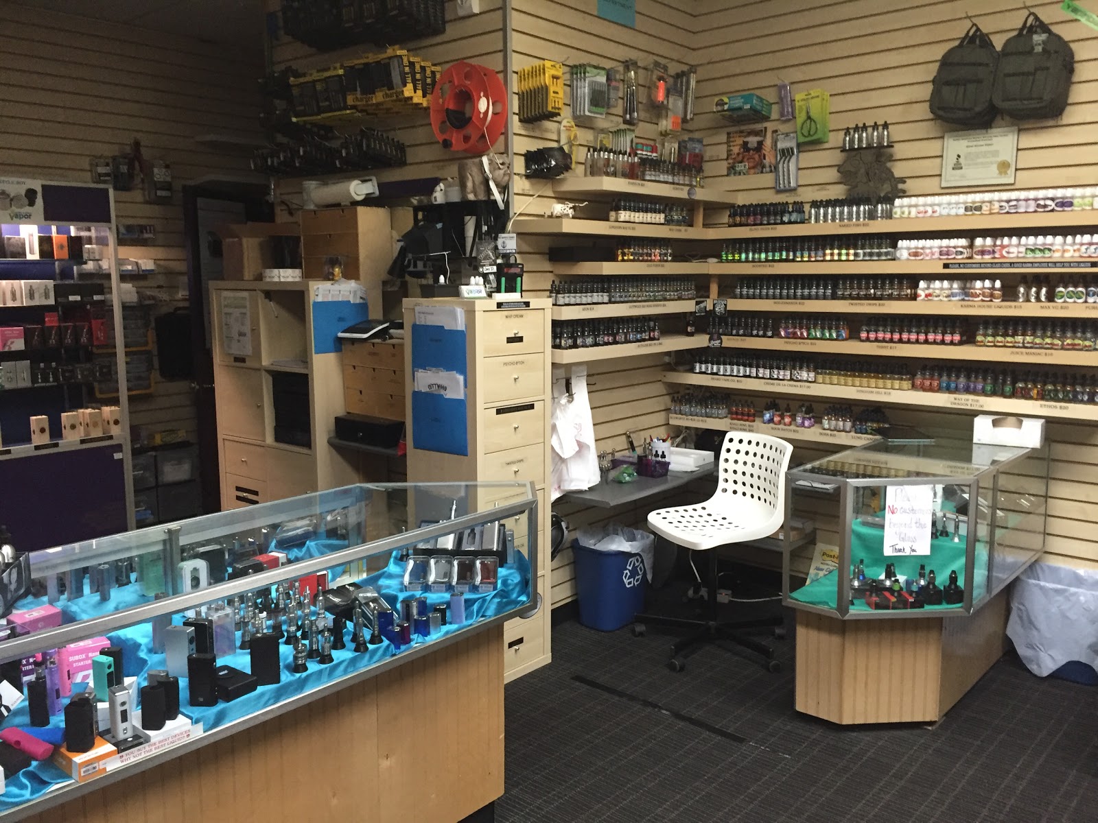 Photo of Good Karma Vapor in Fair Lawn City, New Jersey, United States - 10 Picture of Point of interest, Establishment, Store, Electronics store