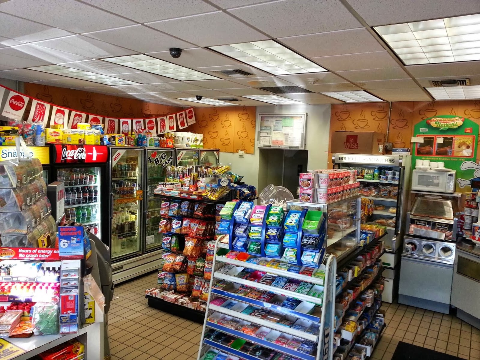 Photo of Manhasset Super Service / Car Care of Manhasset in Manhasset City, New York, United States - 1 Picture of Food, Point of interest, Establishment, Store, Gas station, Convenience store, Car repair