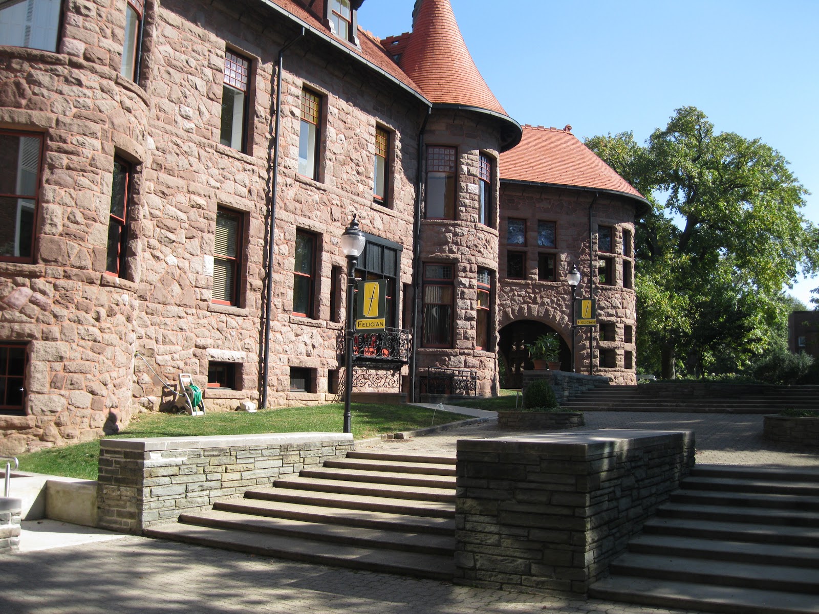 Photo of Felician University in Rutherford City, New Jersey, United States - 1 Picture of Point of interest, Establishment, School, Health, Gym, Library, University