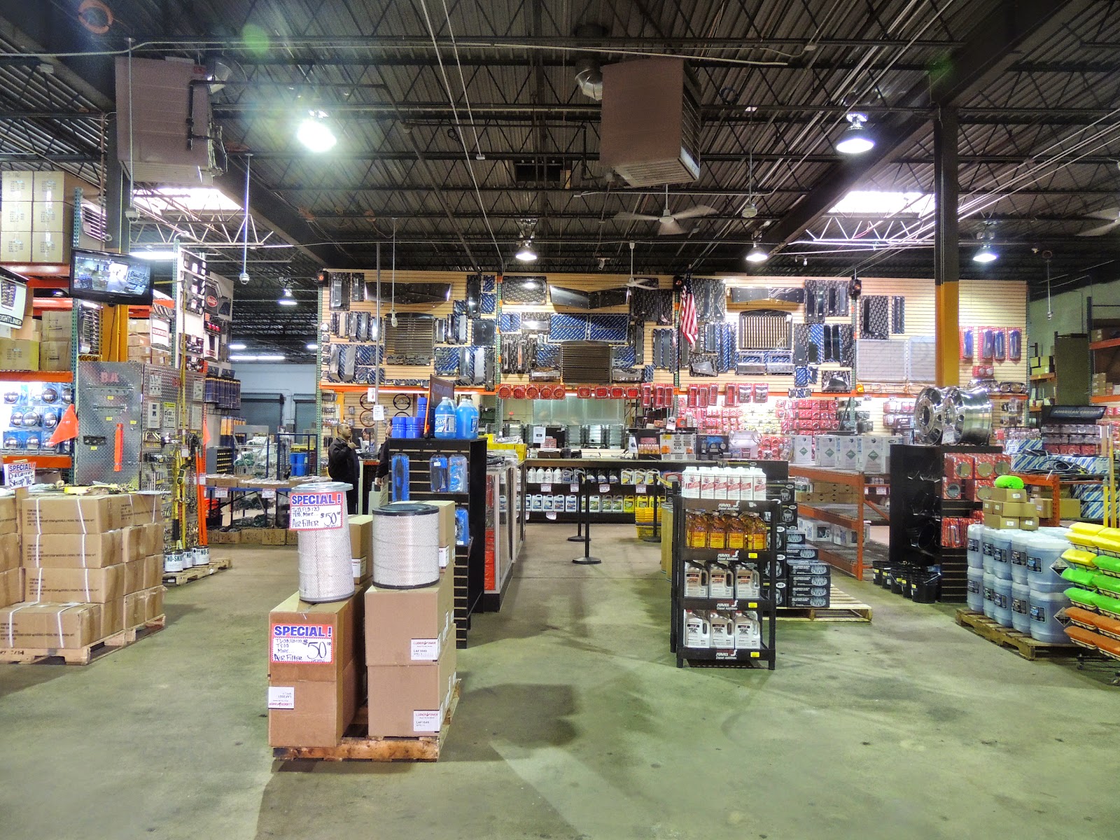 Photo of HEAVY DUTY TRUCK PARTS LLC in Newark City, New Jersey, United States - 2 Picture of Point of interest, Establishment, Store