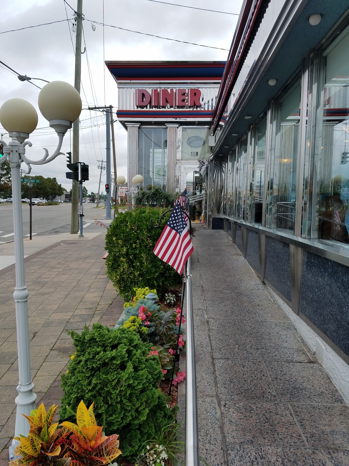Photo of New Hyde Park Diner in New Hyde Park City, New York, United States - 1 Picture of Restaurant, Food, Point of interest, Establishment