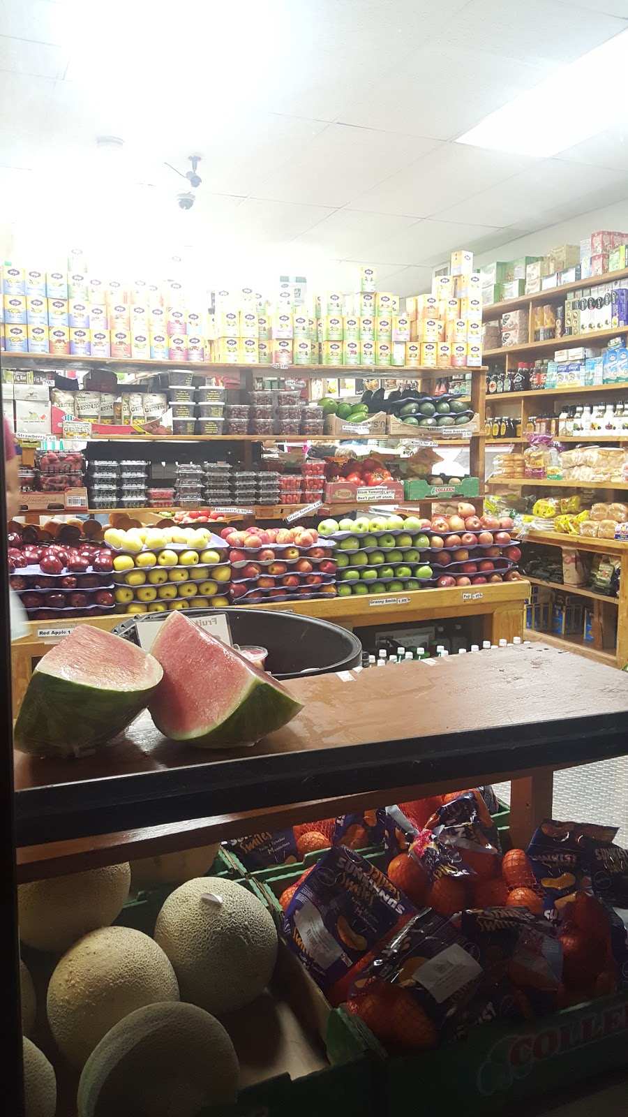 Photo of Lee's Fruit & Vegetables in Jersey City, New Jersey, United States - 3 Picture of Food, Point of interest, Establishment, Store, Grocery or supermarket