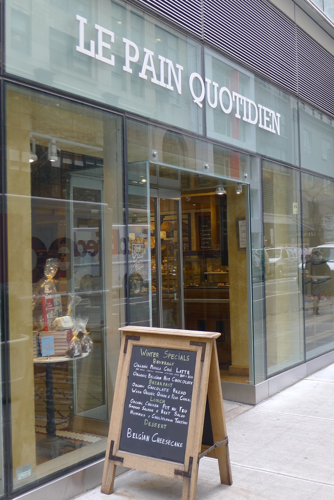 Photo of Le Pain Quotidien - Grand Central West in New York City, New York, United States - 3 Picture of Restaurant, Food, Point of interest, Establishment, Store, Meal takeaway, Cafe, Bakery