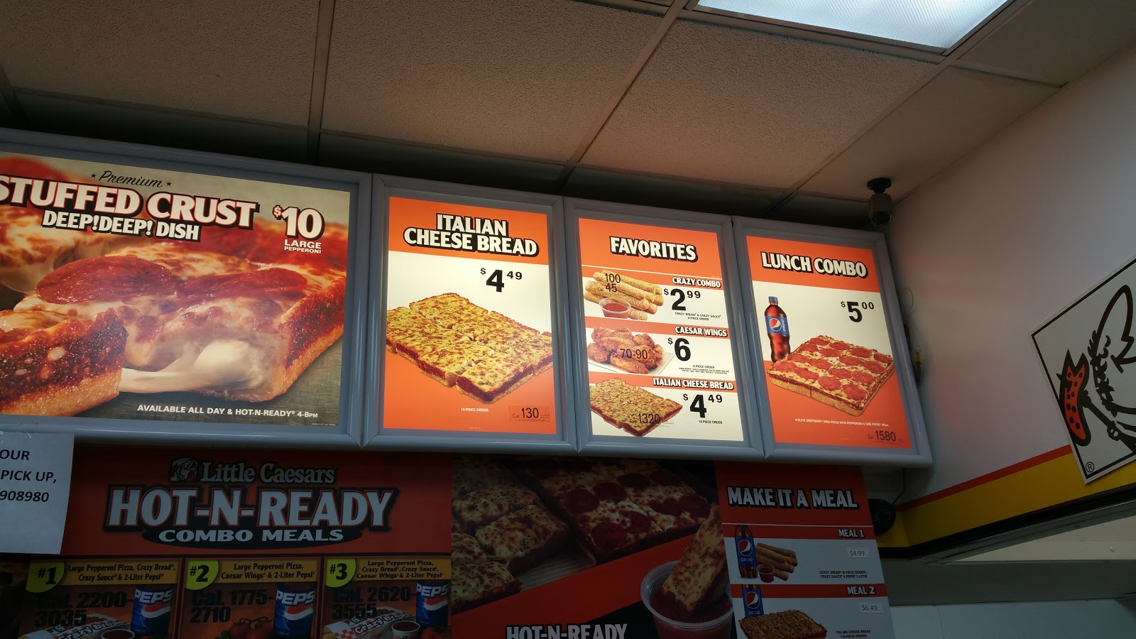 Photo of Little Caesars Pizza in Bronx City, New York, United States - 4 Picture of Restaurant, Food, Point of interest, Establishment, Meal takeaway