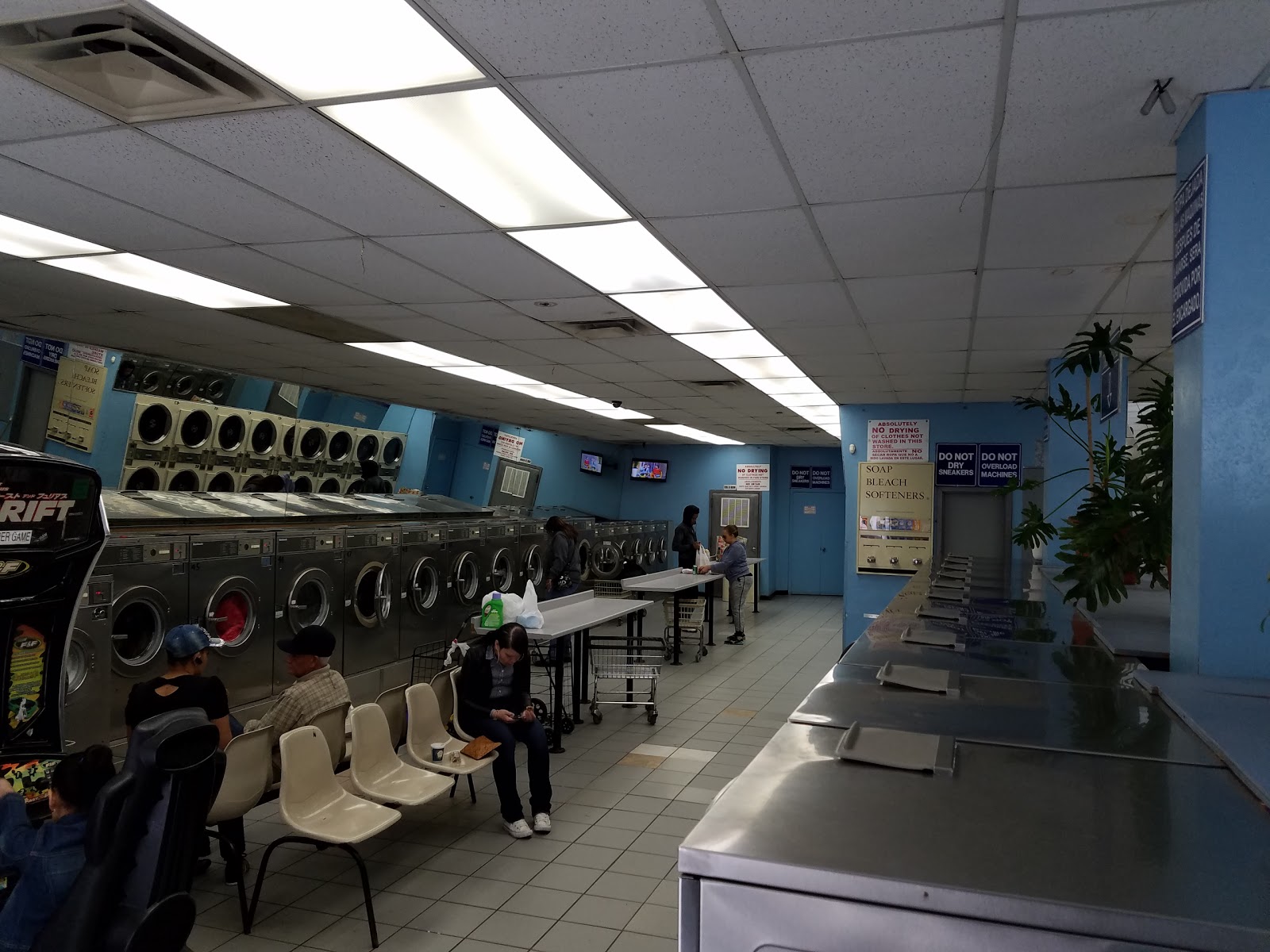 Photo of Laundromat in New York City, New York, United States - 2 Picture of Point of interest, Establishment, Laundry