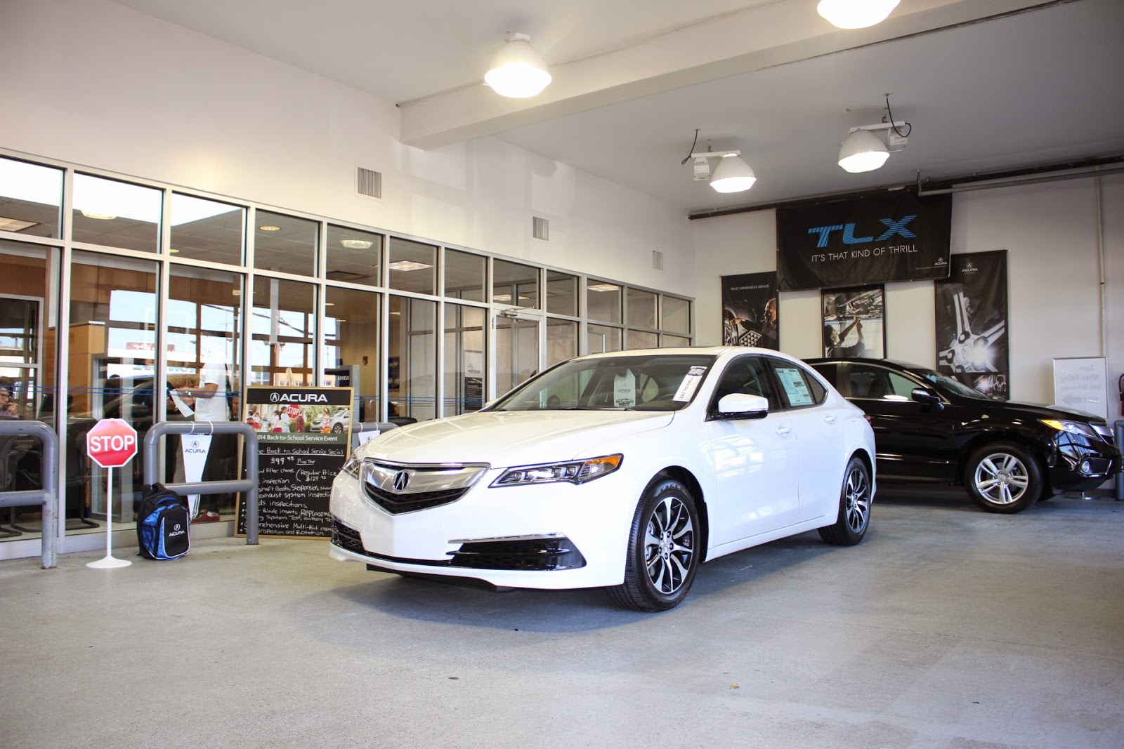 Photo of Paragon Acura in Woodside City, New York, United States - 2 Picture of Point of interest, Establishment, Car dealer, Store, Car repair