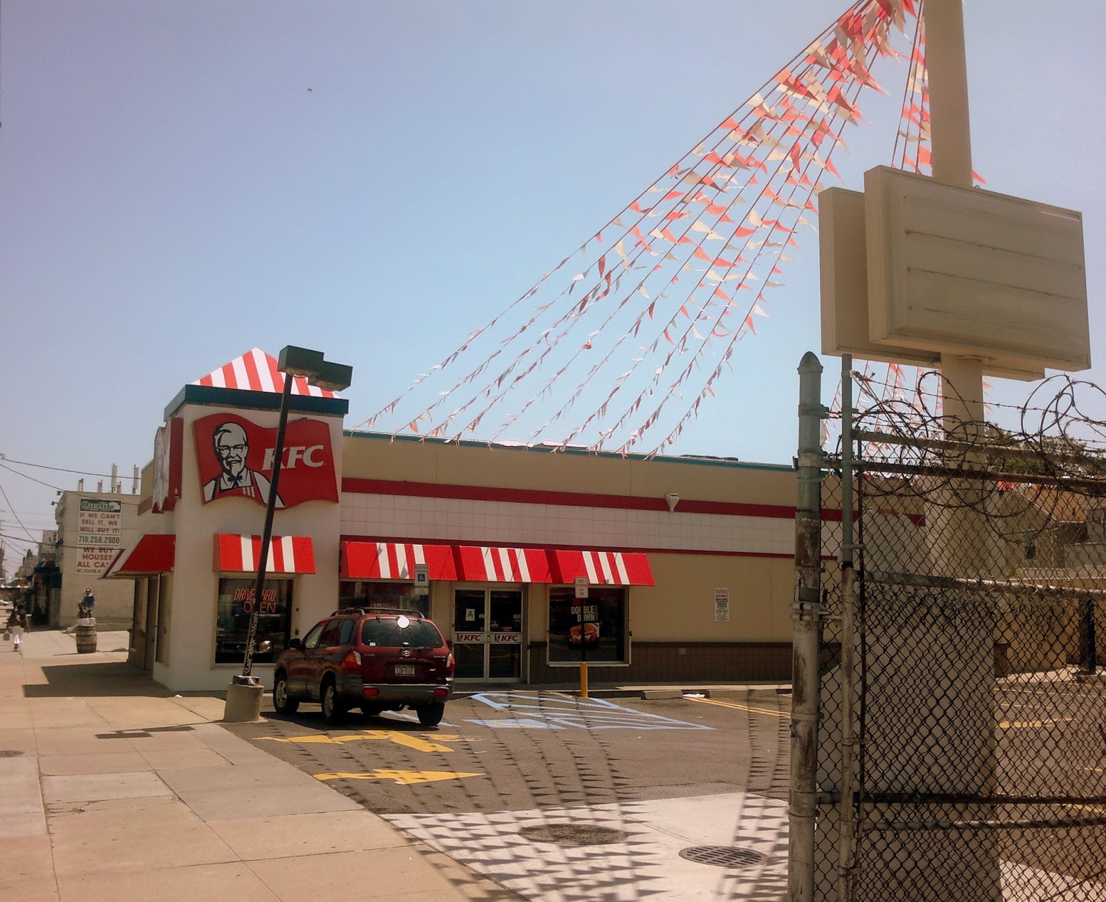 Photo of KFC in Brooklyn City, New York, United States - 1 Picture of Restaurant, Food, Point of interest, Establishment, Meal takeaway